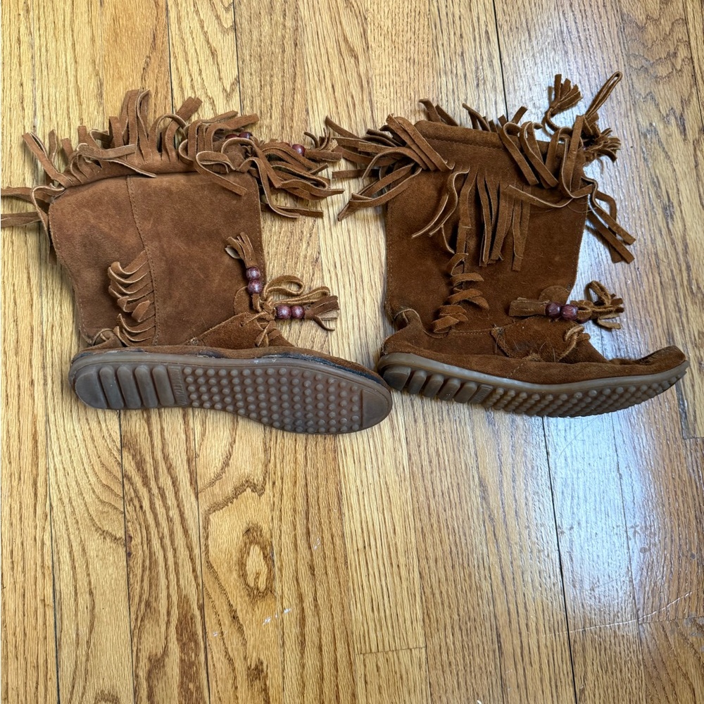 Minnetonka Suede Fringe Boots